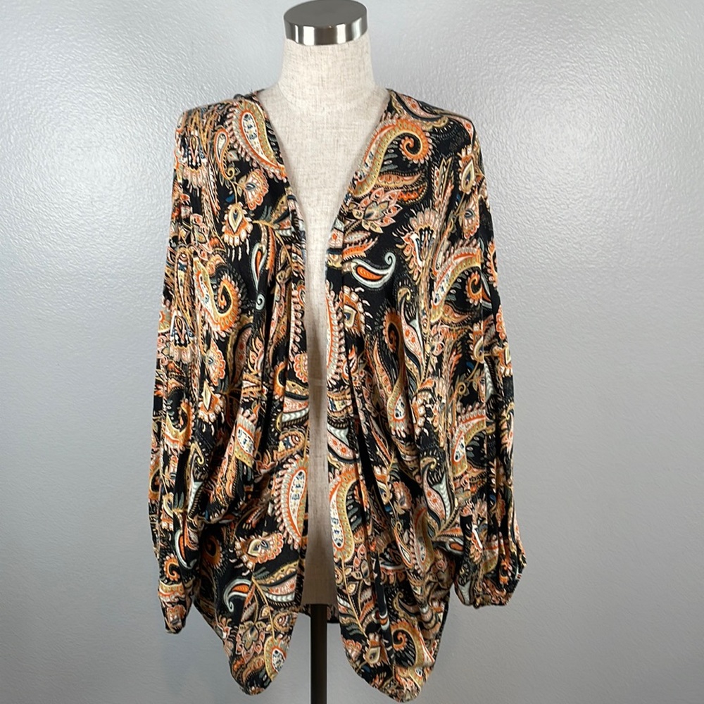 Earthbound Trading Co bohemian paisley print kimono balloon sleeve size L/XL